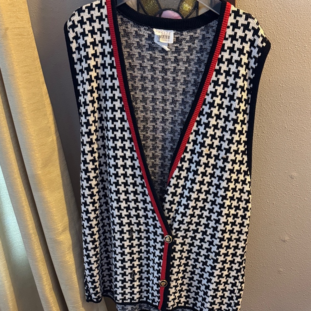 Vintage Houndstooth Button-Front Sleeveless Sweater Vest Black & White, Red Trim